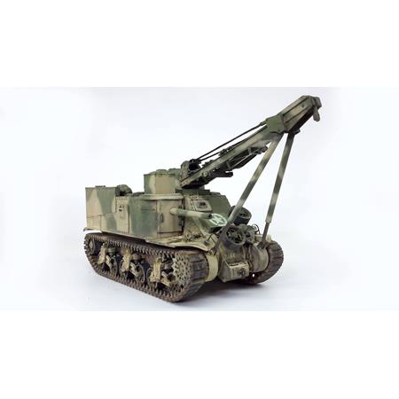 Boîte de la maquette Takom 2088 à l'échelle 1/35 du véhicule de dépannage blindé américain M31 US Tank Recovery Vehicle de la Seconde Guerre mondiale.